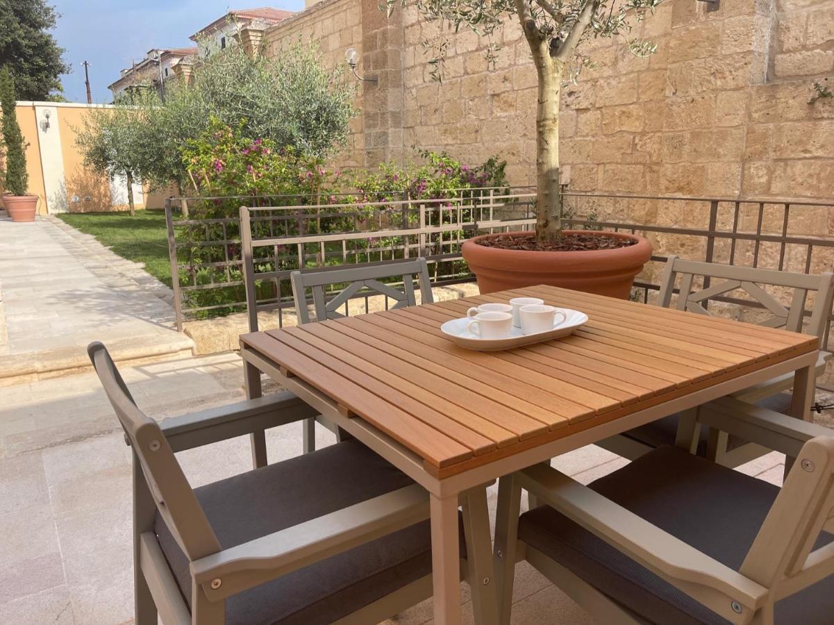 Palazzo Pitagora Hotell Taranto Eksteriør bilde