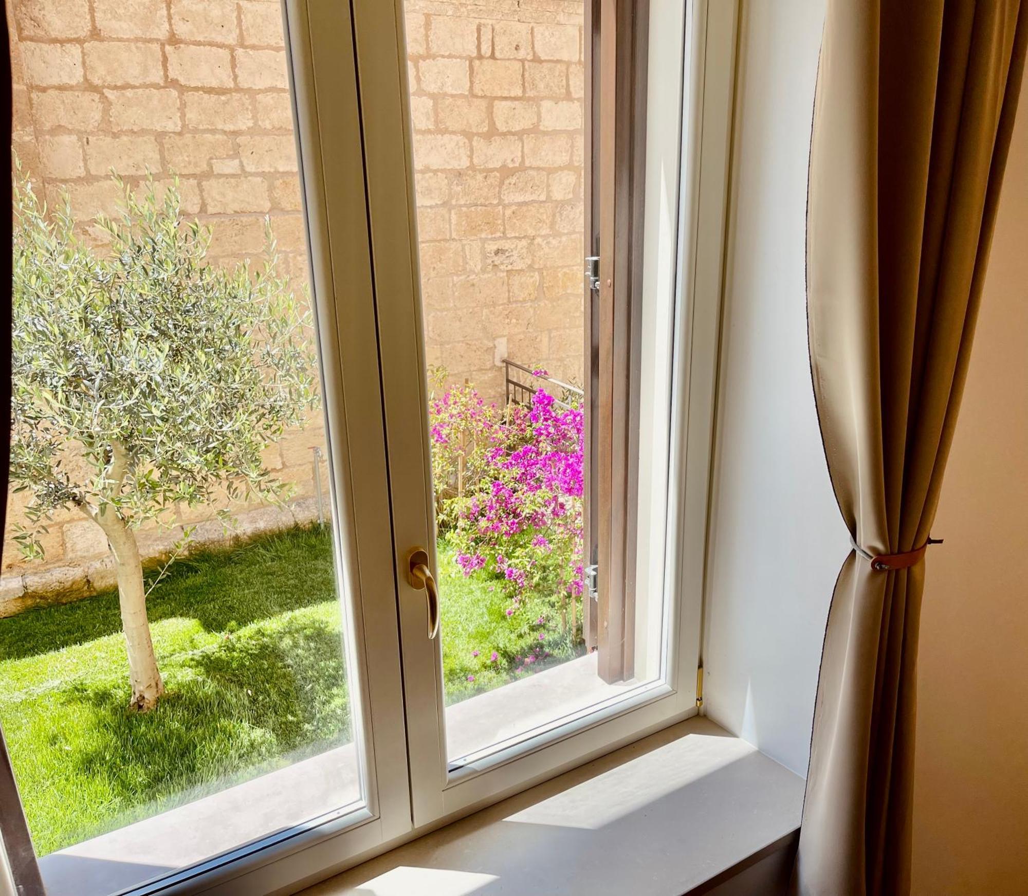 Palazzo Pitagora Hotell Taranto Eksteriør bilde